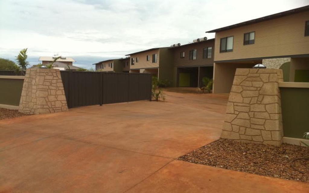Breezes Apartments Broome Eksteriør bilde
